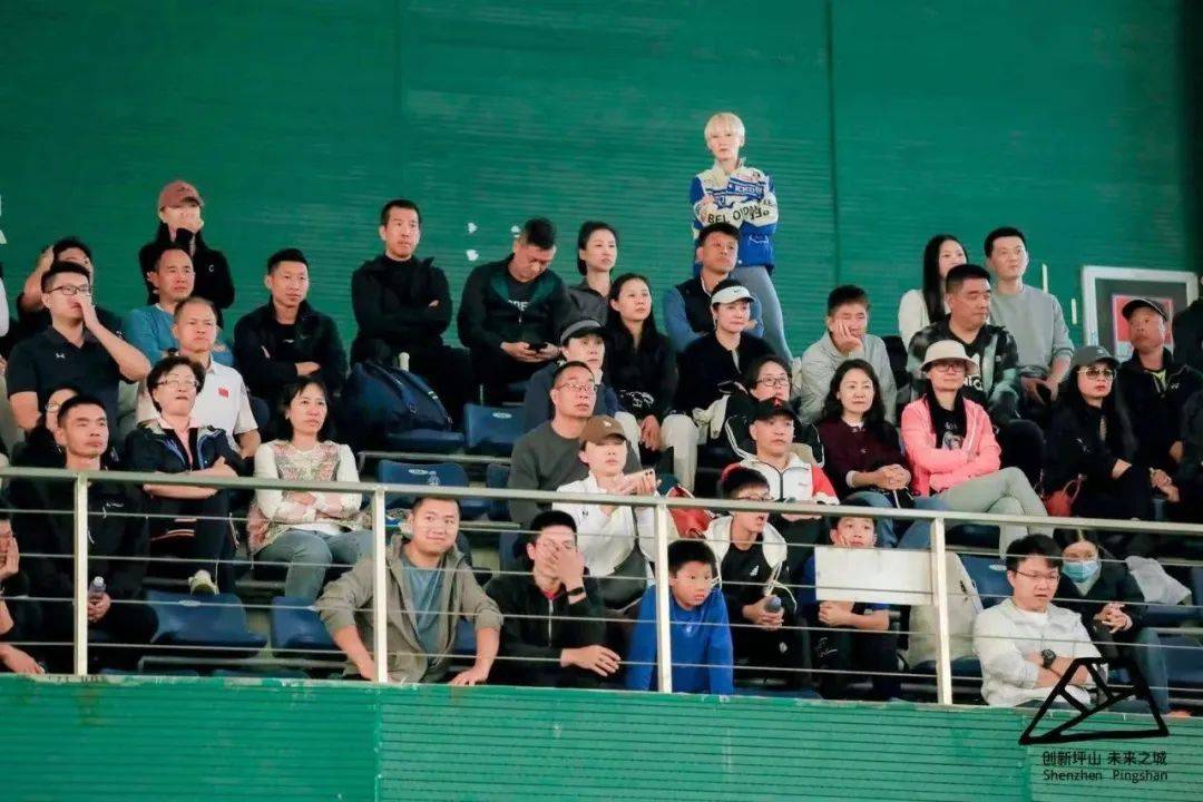 国羽奥运冠军生理期被罚红牌！世界羽联有先例屡教不改，球迷怒斥